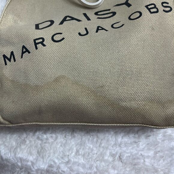 Marc Jacobs Daisy Parfums burlap gold tote bag with white faux leather straps . - Picture 13 of 13